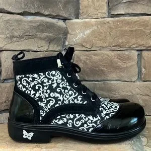 Alegria Shoes Alegria Kylie Tendril Boots Sz 4 Or 1511 Poshmark